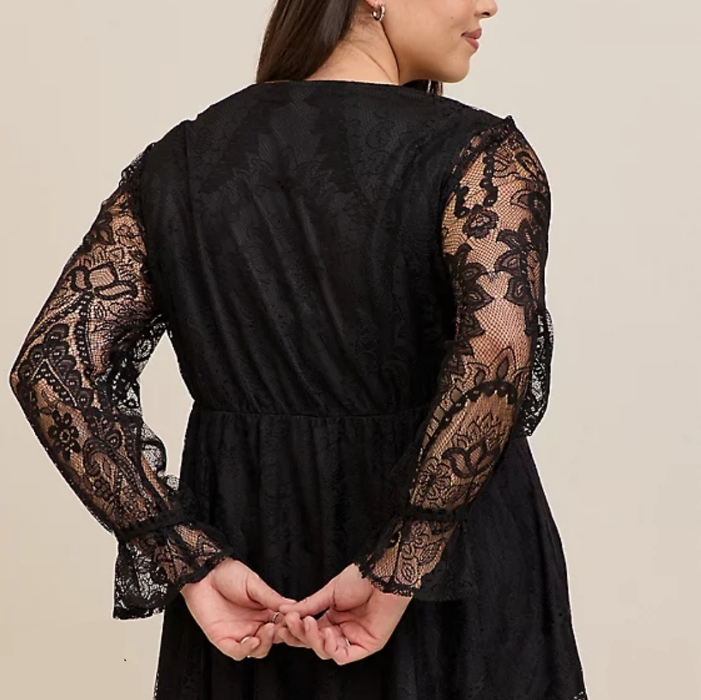 TOP TORRID - Picture 2 of 4